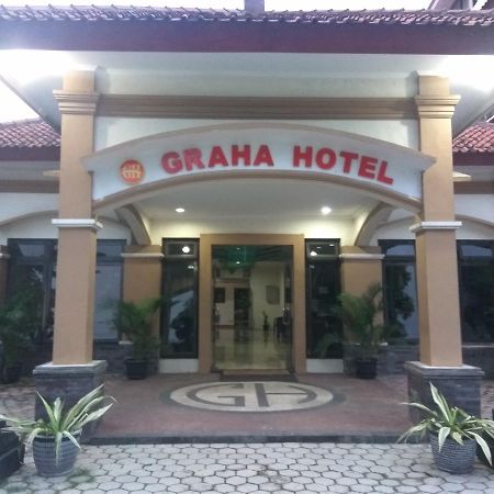 Graha Hotel Sragen Dış mekan fotoğraf