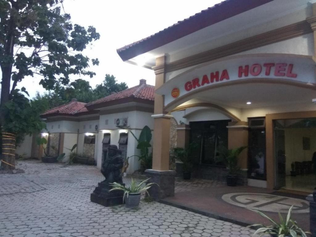 Graha Hotel Sragen Dış mekan fotoğraf