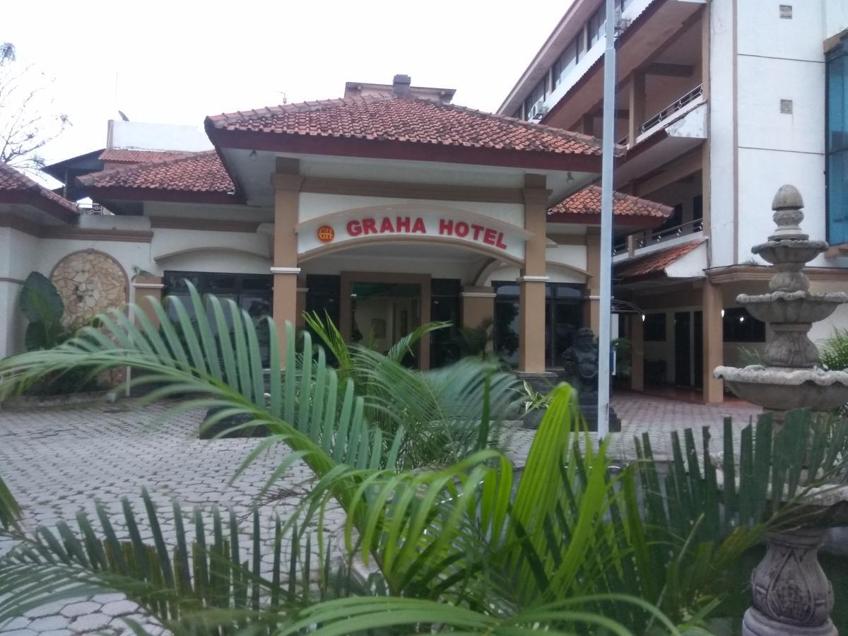 Graha Hotel Sragen Dış mekan fotoğraf